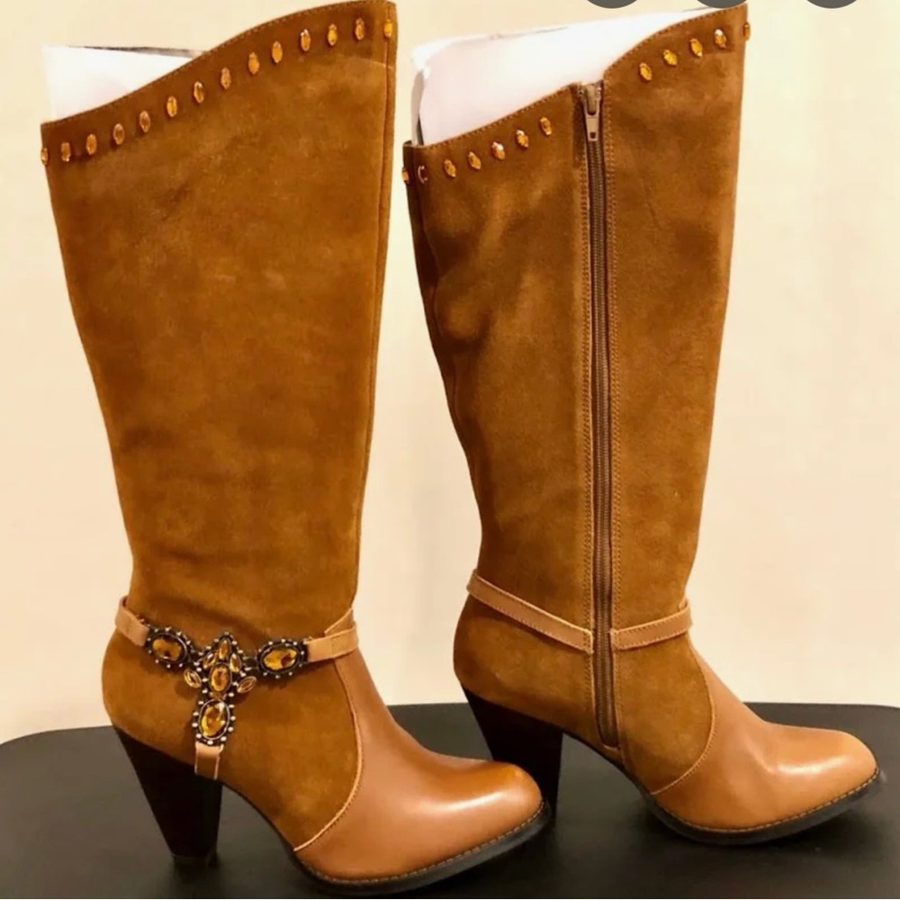 Brand New Grazies Knee high Tan Suede & Leather Heeled Boots
